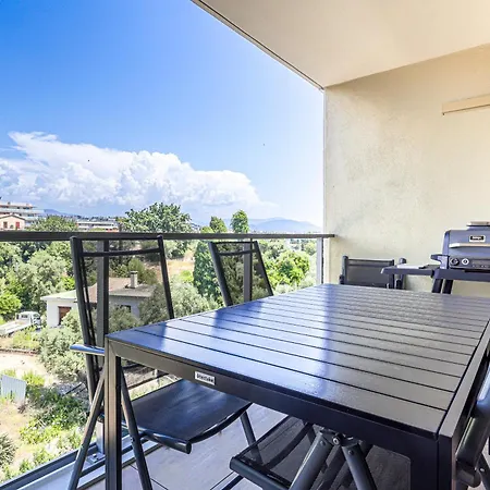 Ciel D'Azur - Climatise Piscine Partagee アパート *